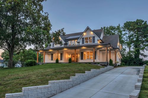 500 Hill Rd, Nashville, TN, 37220-2323 | Card Image