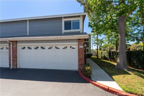 a1-939 W 19th, Costa Mesa, CA, 92627 | Card Image