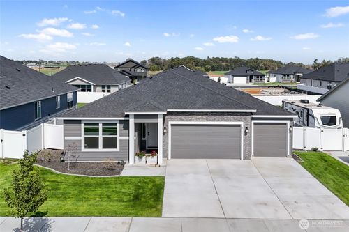 4744 W Junco St, Moses Lake, WA, 98837-5813 | Card Image