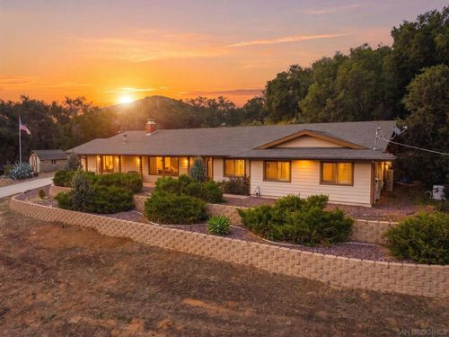 19525 Casner Rd, Ramona, CA, 92065-6330 | Card Image