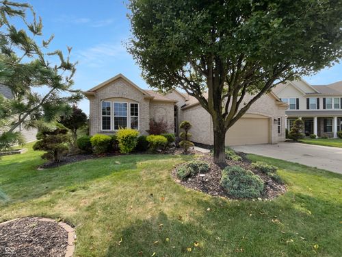 2556 Greythorne Dr, Indianapolis, IN, 46239-7906 | Card Image