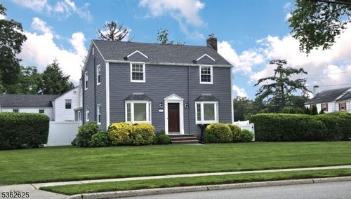 306 Boulevard, Pompton Plains, NJ, 07444-1703 | Card Image