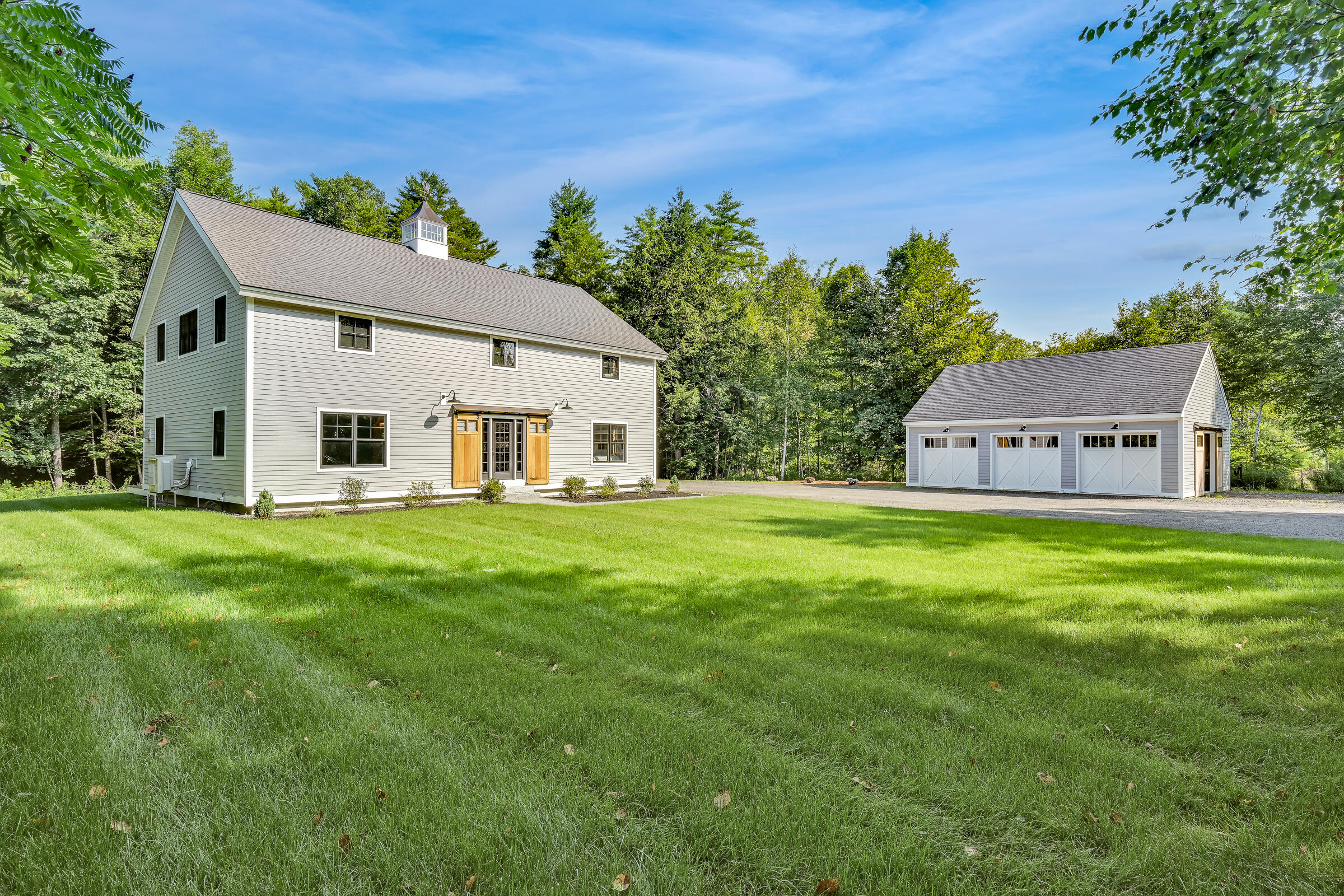 Pine St, Farmingdale, ME 04344