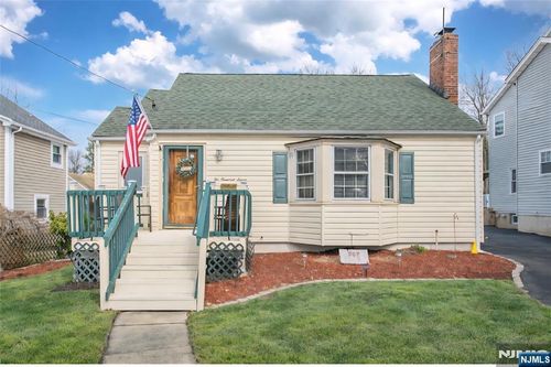 207 Westville Ave, West Caldwell, NJ, 07006-7454 | Card Image