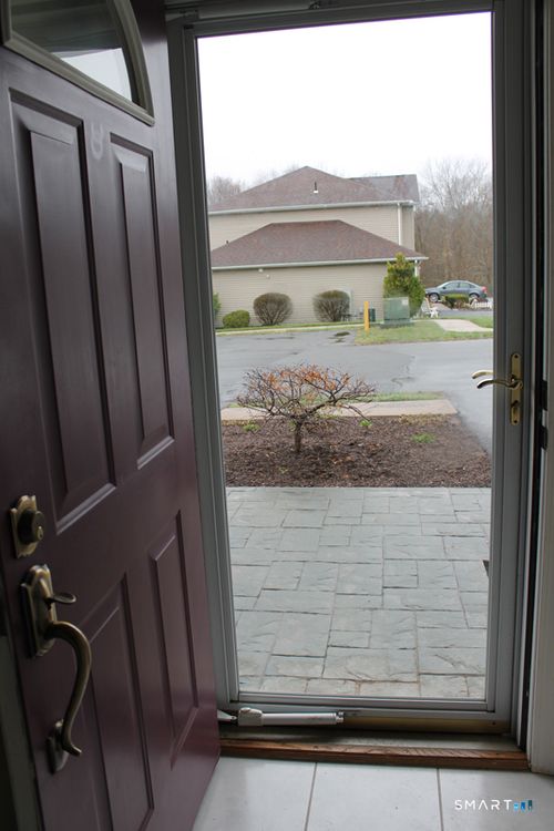 69-69 Dannys Way, Wallingford, CT, 06492-4764 | Card Image