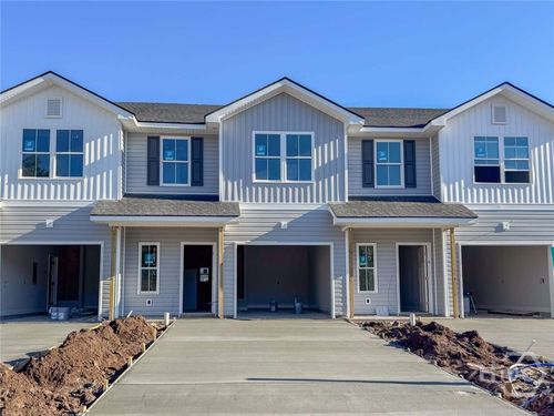 138 Heirloom Rd, Hinesville, GA, 31313-1265 | Card Image