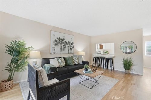 8-3101 Plaza Del Amo, Torrance, CA, 90503 | Card Image