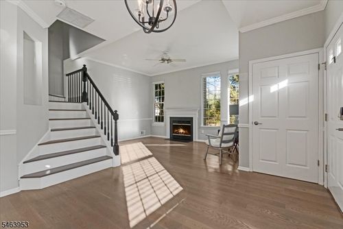 31 Witherspoon Ct, Morristown, NJ, 07960-2733 | Card Image