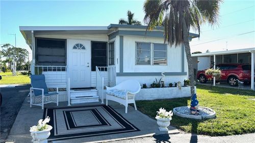857 Winterest Dr, NORTH FORT MYERS, FL, 33917-6408 | Card Image