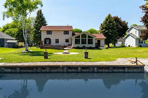 5170 Killdeer Lane, OSHKOSH, WI, 54901 | Card Image