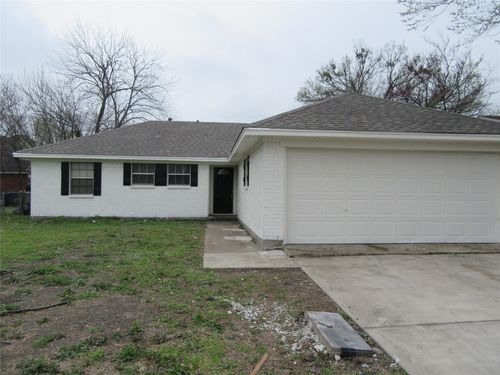 810 Lexington Dr, Lancaster, TX, 75134-2412 | Card Image
