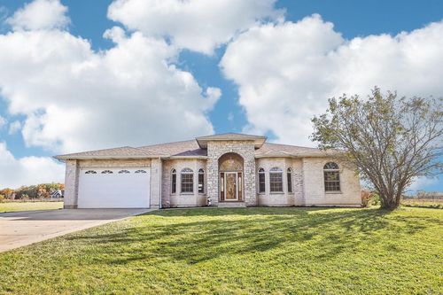 29355 106th St, Trevor, WI, 53179-9362 | Card Image