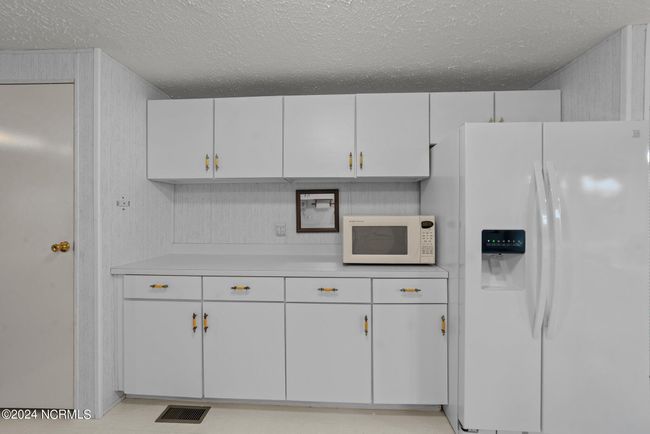 36 Inlet Way, House other with 3 bedrooms, 3 bathrooms and null parking in Chocowinity NC | Image 11