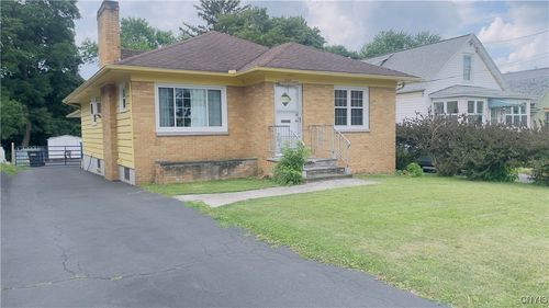 2331 Grant Blvd, Syracuse, NY, 13208-2211 | Card Image