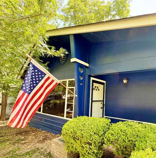 613 Harper St, Kerrville, TX, 78028-3037 | Card Image