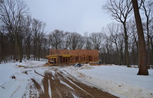 550 Moriches Rd, Saint James, NY, 11780-1367 | Card Image