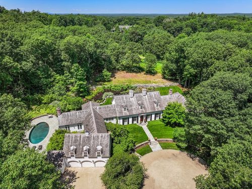 100 Chestnut St, Weston, MA, 02493-1560 | Card Image