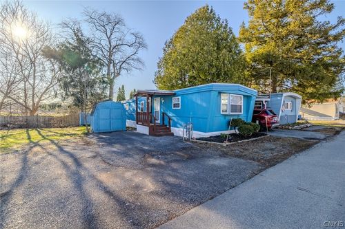 6940 Highbridge Rd, Fayetteville, NY, 13066-1071 | Card Image