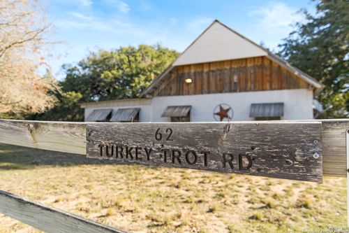 62 Turkey Trot Rd, Uvalde, TX, 78801-7288 | Card Image