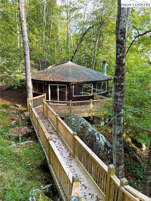 124 Beechwood Lane, Beech Mountain, NC, 28604 | Card Image