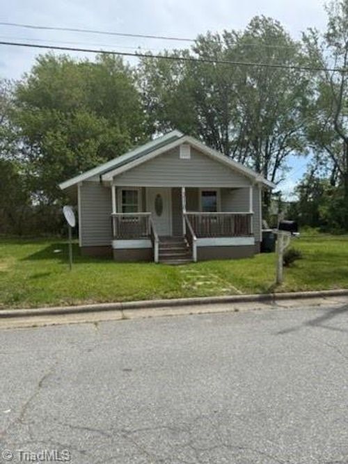 3110 Henry Street, Greensboro, NC, 27405 | Card Image