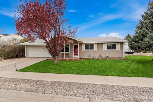 598 E Easy St, Kuna, ID, 83634-2155 | Card Image
