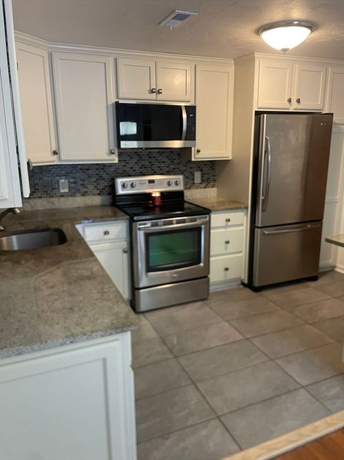 e-356 Neponset St, Canton, MA, 02021-1961 | Card Image