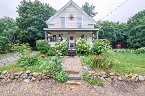 38 Border St, Amherst, NH, 03031-3056 | Card Image