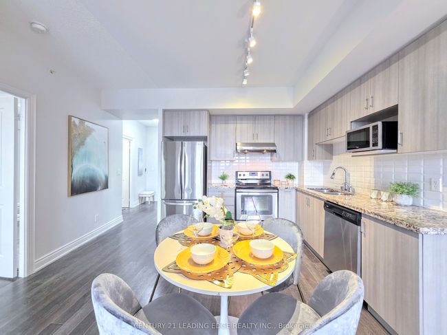 510 - 38 Cedarland Dr, Condo with 2 bedrooms, 2 bathrooms and 1 parking in Markham ON | Image 8