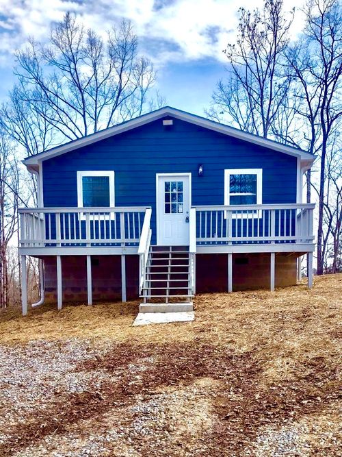 549 Dollar Dr, Altamont, TN, 37301-3064 | Card Image