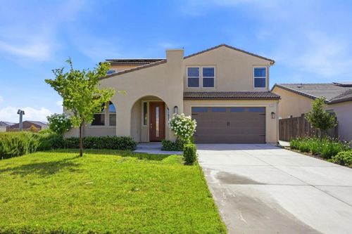 3335 Las Rosas Ave, Clovis, CA, 93619-5332 | Card Image