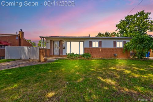 4663 Buchanan Ave, Warren, MI, 48092-1704 | Card Image