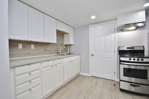 unit-1-208 Myrtle Ave, Mahopac, NY, 10541 | Card Image