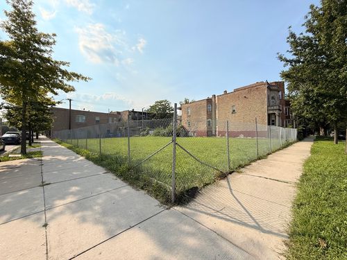 6052 S Rhodes Ave, Chicago, IL, 60637-2413 | Card Image