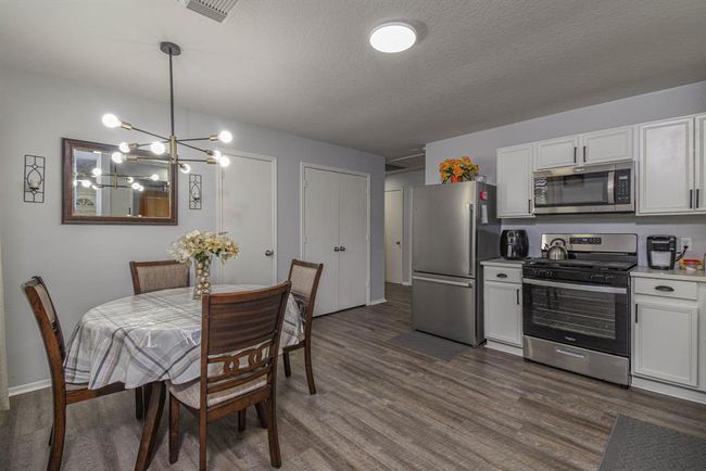 3234 Becker Glen St, House other with 3 bedrooms, 2 bathrooms and 1 parking in Fresno TX | Image 5