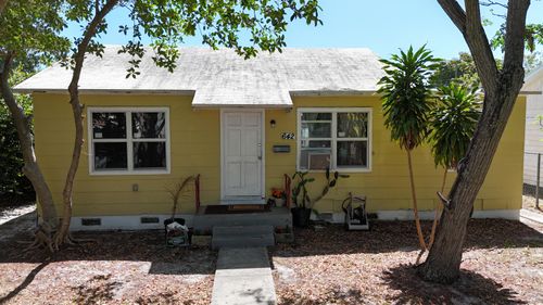 642 35th Street, West Palm Beach, FL, 33407 | Card Image
