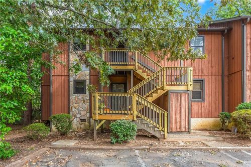 2002 Aspen Way, Winston-Salem, NC, 27106-4157 | Card Image
