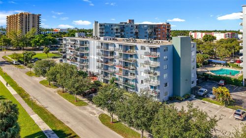apt-105-12500 Ne 15th Ave, North Miami, FL, 33161-6062 | Card Image