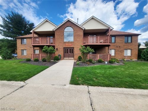 205-8671 Scenicview Dr, Broadview Heights, OH, 44147-3448 | Card Image