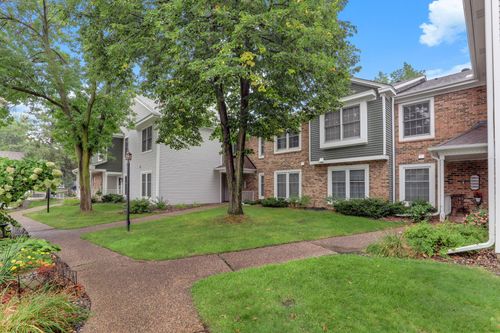 10966 Quebec Ave S, Bloomington, MN, 55438-2601 | Card Image
