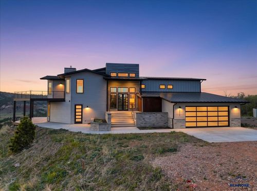 2111 Vantage Cir, Spearfish, SD, 57783-5206 | Card Image