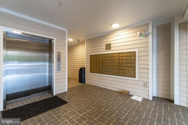 UNIT-9310 - 1530 Spring Gate Dr, Condo with 3 bedrooms, 2 bathrooms and null parking in MCLEAN VA | Image 5