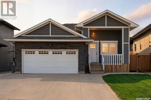 215 Bolstad Manor, Saskatoon, SK, S7W0Y1 | Card Image