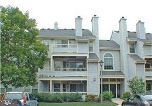 apt-2-202 Salem Ct, Princeton, NJ, 08540-7040 | Card Image
