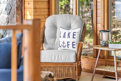 4618 Crystal Dr, Beulah, MI, 49617-9673 | Card Image