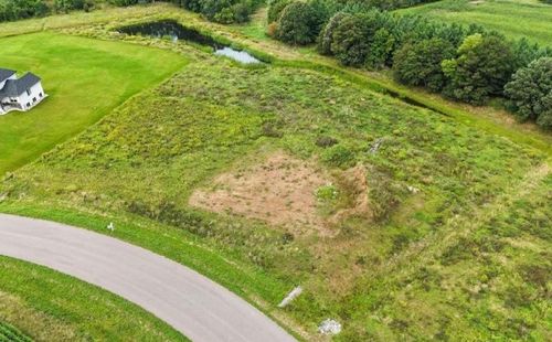 L1B5 E Crest Loop, Saint Stephen, MN, 56375 | Card Image