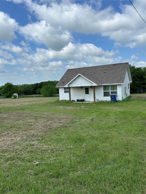 202 County Road 4511, Decatur, TX, 76234-5445 | Card Image