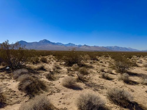 341-083-27 W Bowman Rd, Inyokern, CA, 93527 | Card Image