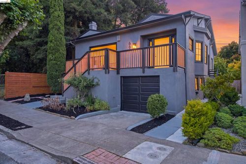 661 Brookwood Pl, Oakland, CA, 94610-2301 | Card Image