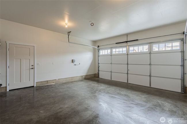 Garage | Image 22